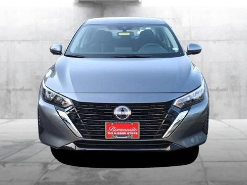 Certified 2025 Nissan Sentra SV FWD image 4