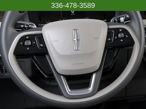 New 2026 Lincoln Corsair Reserve FWD image 12
