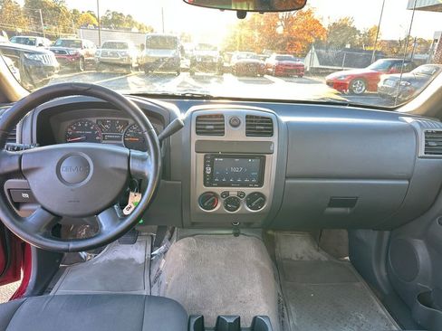 Used 2005 GMC Canyon SLE image 13