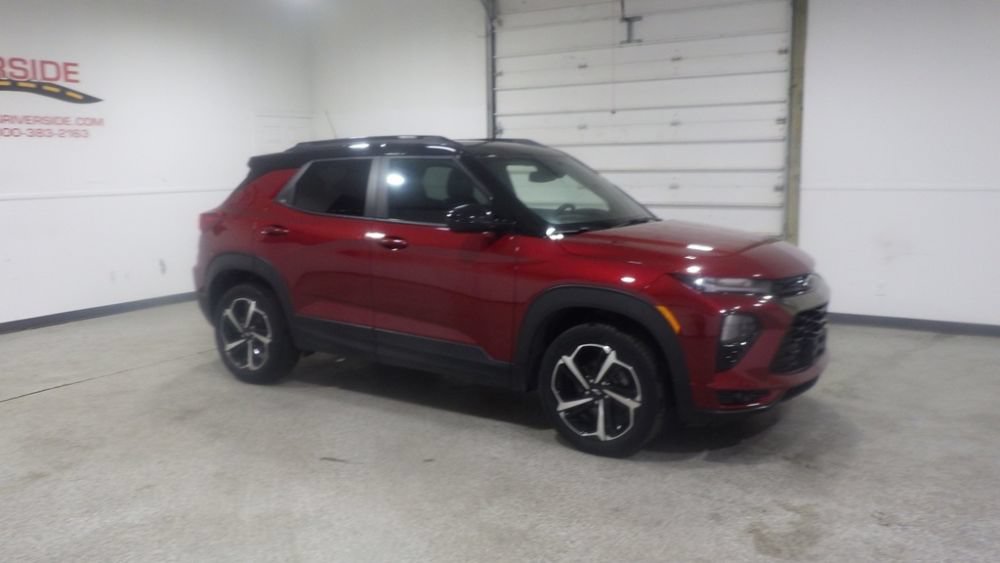 Used 2023 Chevrolet TrailBlazer RS w/ Sun and Liftgate Package AWD/4WD image 5