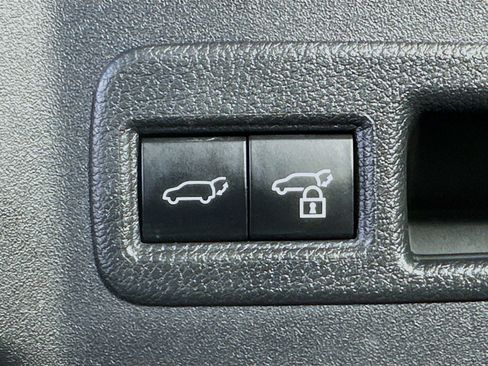 Used 2023 Subaru Solterra AWD image 28