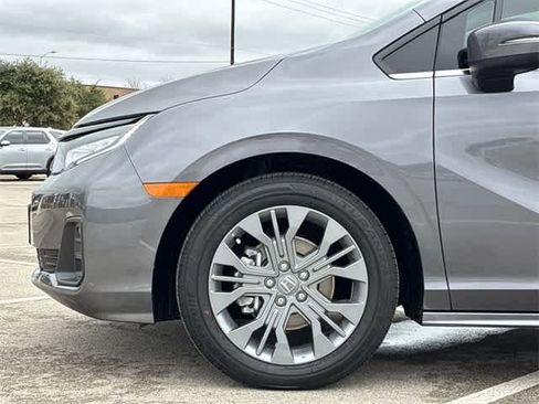 Certified 2026 Honda Odyssey Touring image 21