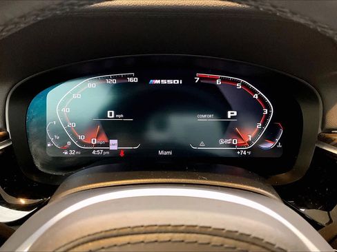 Used 2020 BMW M550i xDrive M550i xDrive w/ Executive Package image 25