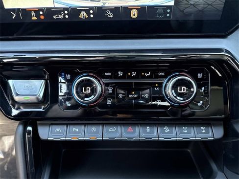 Used 2024 GMC Sierra 1500 AT4X image 21