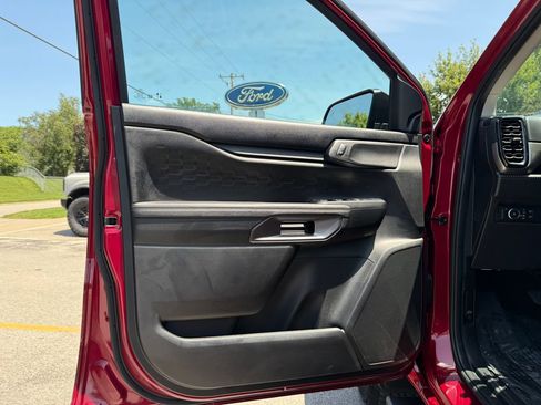 Used 2025 Ford Ranger XLT w/ Equipment Group 301A High AWD/4WD image 18