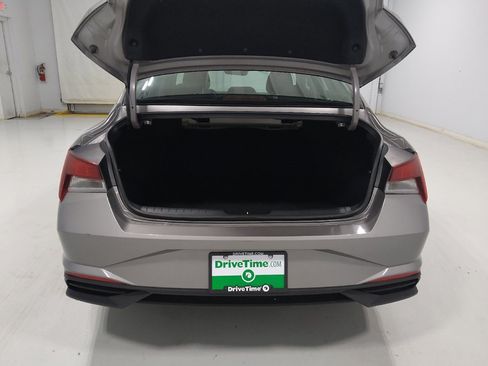 Used 2023 Hyundai Elantra SEL FWD image 29