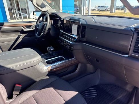 Used 2025 Chevrolet Silverado 1500 RST image 24