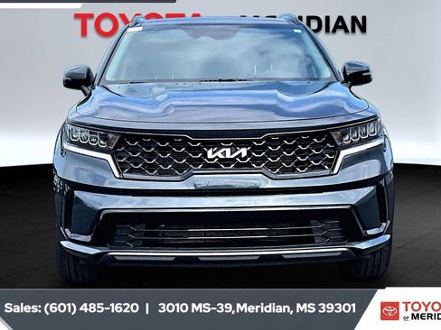 Used 2023 Kia Sorento S w/ Panoramic Sunroof Package FWD image 3