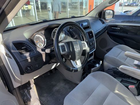 Used 2015 Dodge Grand Caravan American Value Package w/ UConnect Hands-Free Group image 6