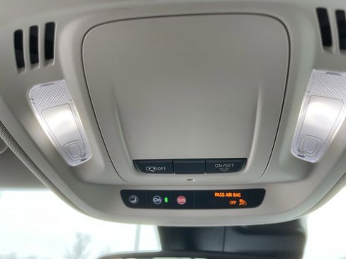 Used 2023 Buick Envision Preferred w/ Sport Touring Package image 16