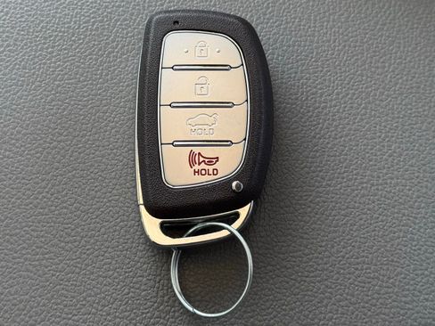 Used 2020 Hyundai Elantra Value Edition w/ Winter Weather Package image 53