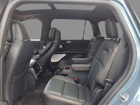 Used 2025 Lincoln Aviator Black Label w/ Jet Appearance Package AWD/4WD image 5