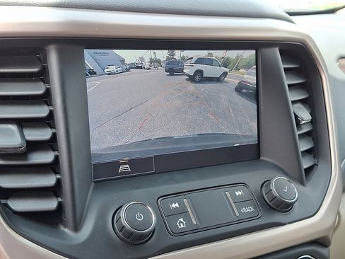 Used 2021 GMC Acadia Denali image 18