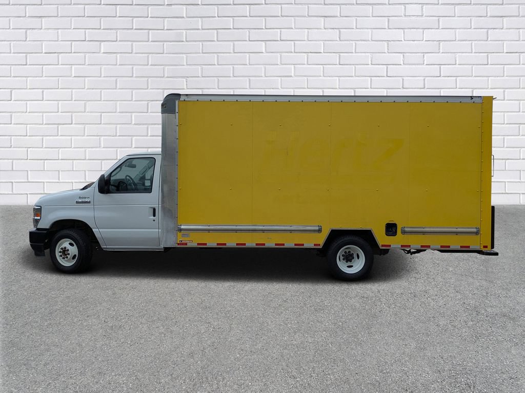 Used 2024 Ford E-350 and Econoline 350 Super Duty w/ Driver's Safety Package RWD image 2