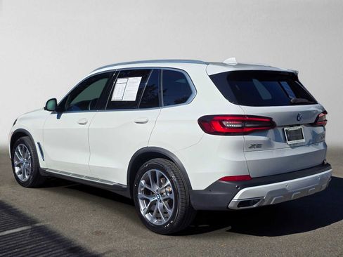 Used 2022 BMW X5 sDrive40i w/ Premium Package RWD image 5