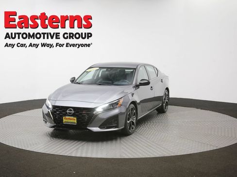 Used 2023 Nissan Altima 2.5 SR FWD image 53