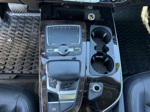 Used 2018 Audi Q7 3.0T Prestige w/ Prestige Package image 15