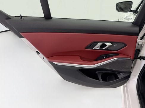 Used 2025 BMW 330i Sedan w/ Premium Package RWD image 25