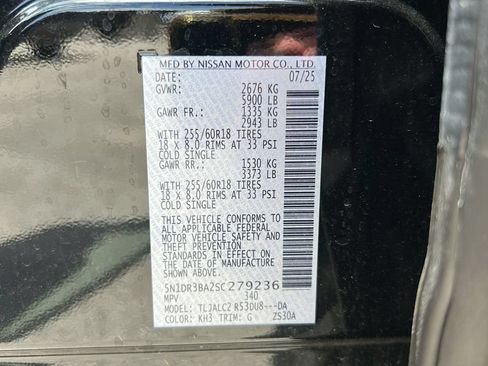 Used 2025 Nissan Pathfinder SV w/ Black Appearance Package FWD image 32
