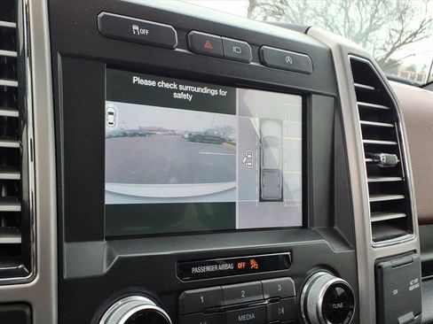 Used 2019 Ford F150 Platinum w/ Technology Package image 13