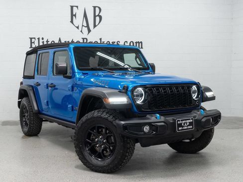 Used 2024 Jeep Wrangler Unlimited AWD/4WD image 46