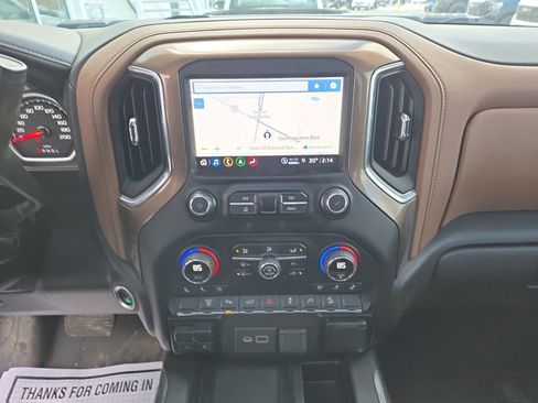 Used 2022 Chevrolet Silverado 3500 High Country image 15