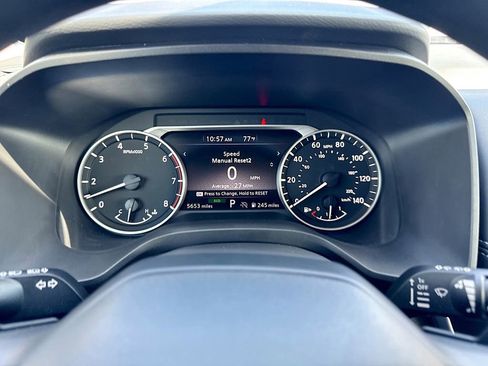 Used 2025 Nissan Rogue S image 28