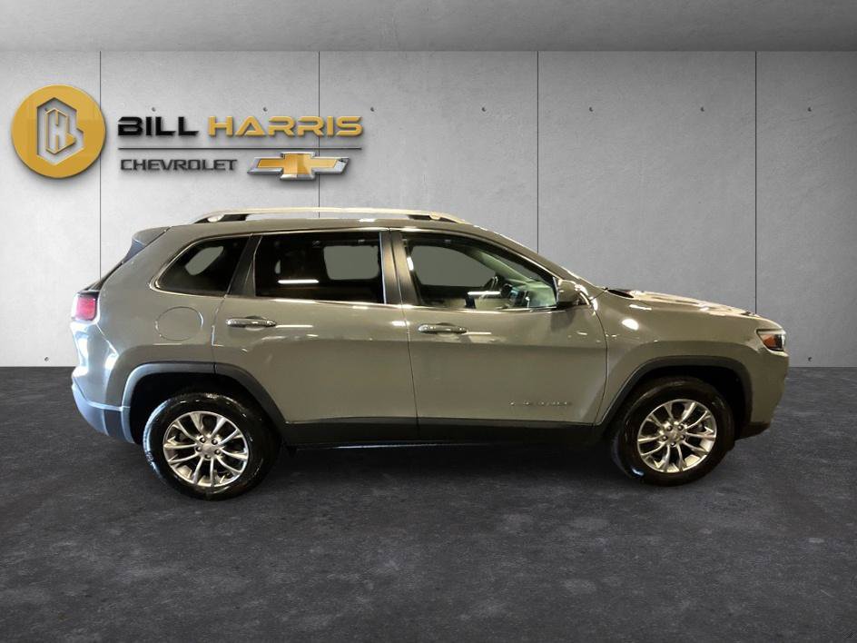Used 2020 Jeep Cherokee Latitude Plus w/ Cold Weather Group AWD/4WD image 11