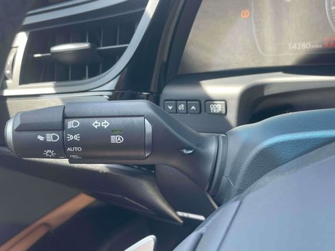 Used 2023 Lexus ES 250 w/ Premium Package AWD/4WD image 22