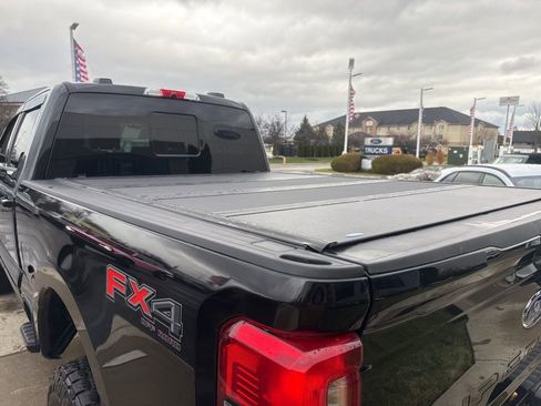 Used 2025 Ford F350 Lariat w/ FX4 Off-Road Package image 40