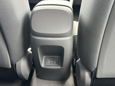 New 2026 Hyundai Elantra Sport FWD image 14