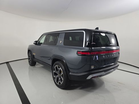 Used 2024 Rivian R1S Adventure image 5