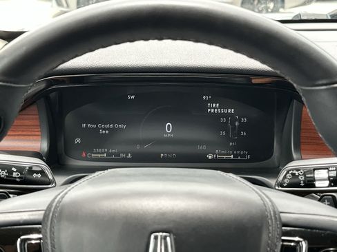 Used 2023 Lincoln Aviator Reserve AWD/4WD image 24