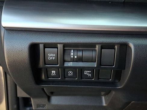 Used 2023 Subaru Crosstrek 2.5i Limited AWD/4WD image 27