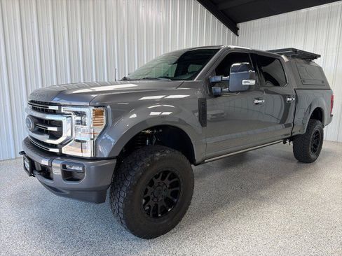 Used 2022 Ford F250 Platinum AWD/4WD image 1