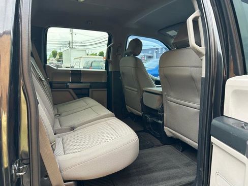 Used 2015 Ford F150 XLT AWD/4WD image 13