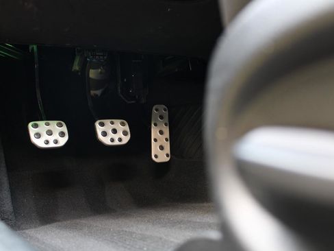 Used 2006 Pontiac GTO image 38