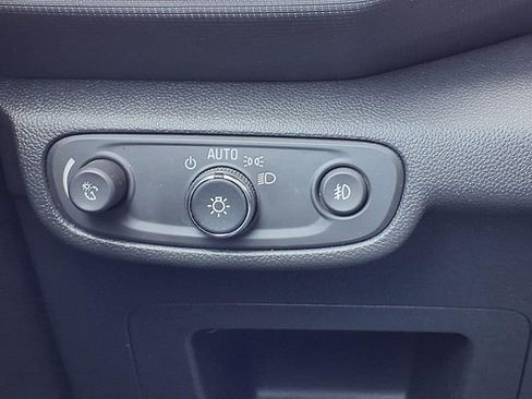 Used 2023 Chevrolet TrailBlazer LT FWD image 19