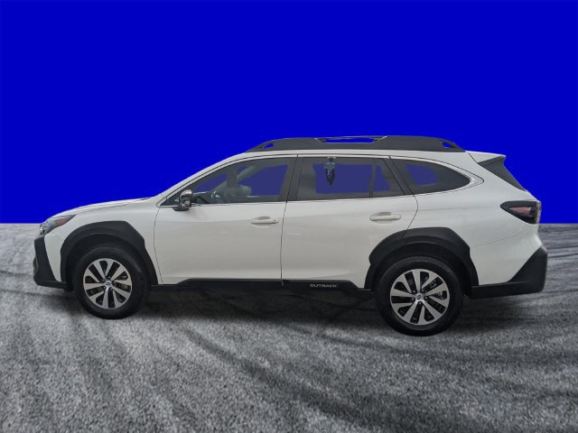Used 2025 Subaru Outback Premium AWD/4WD image 6
