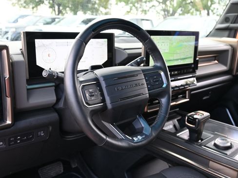 Used 2024 GMC Hummer EV 2X w/ LPO, Illumination Package AWD/4WD image 17