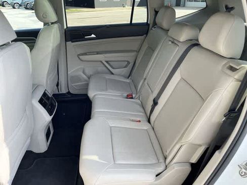 Used 2021 Volkswagen Atlas SEL AWD/4WD image 17