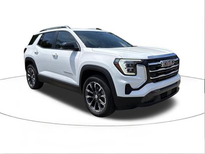 Used 2025 GMC Terrain Elevation w/ Elevation Premium Package