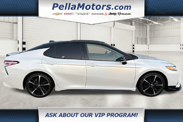 Used 2020 Toyota Camry XSE w/ Navigation Package AWD/4WD image 2
