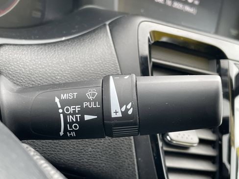 Used 2017 Honda Accord EX image 18