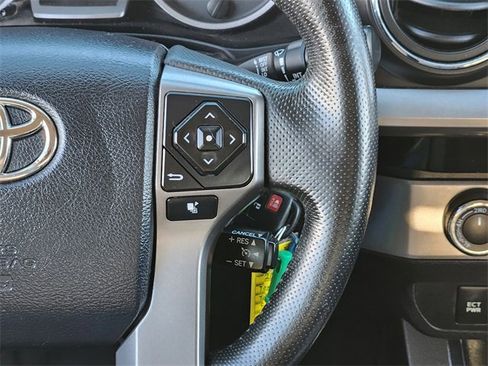 Used 2016 Toyota Tacoma SR5 w/ SR5 Appearance Package (SN) image 27