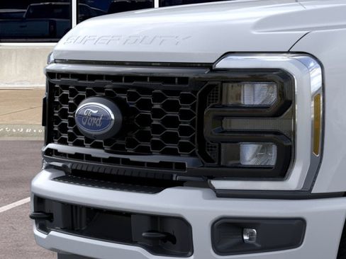 New 2026 Ford F250 XL w/ STX Appearance Package AWD/4WD image 39