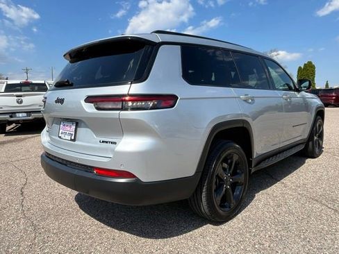 Used 2024 Jeep Grand Cherokee L Limited w/ Luxury Tech Group II AWD/4WD image 5