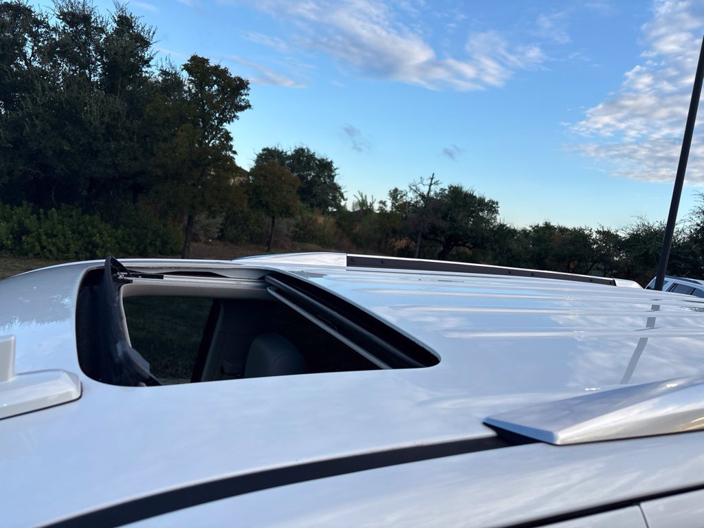 Used 2017 Cadillac Escalade Luxury RWD image 10