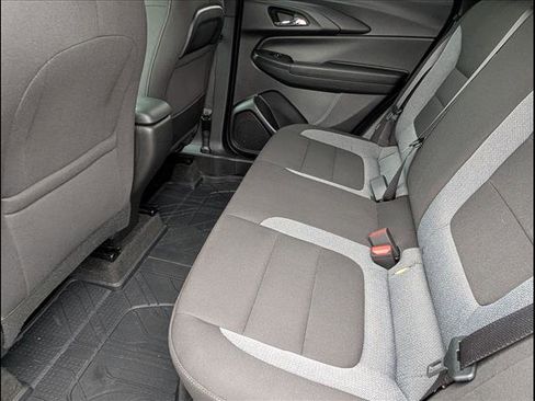 Used 2025 Chevrolet TrailBlazer LT w/ Driver Confidence Package image 11