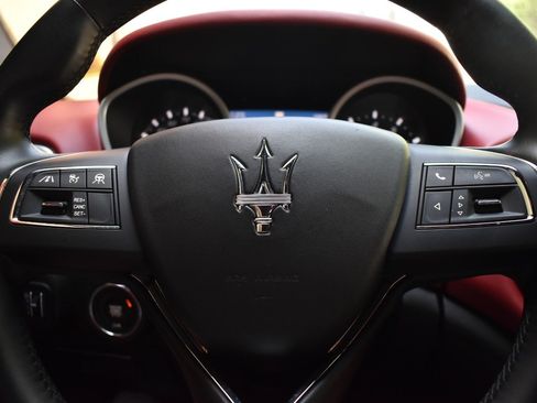 Used 2019 Maserati Ghibli RWD image 20